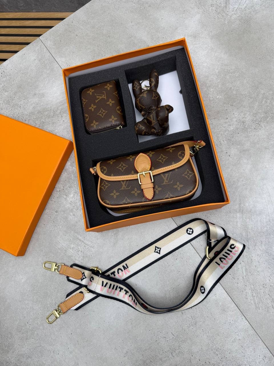 Louis Vuitton Pochette Métis Bundle