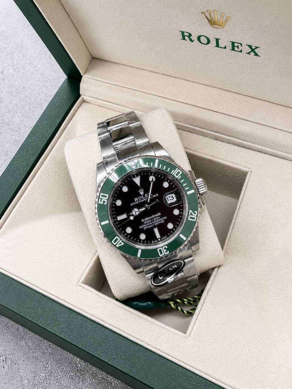 Rolex Submariner Date