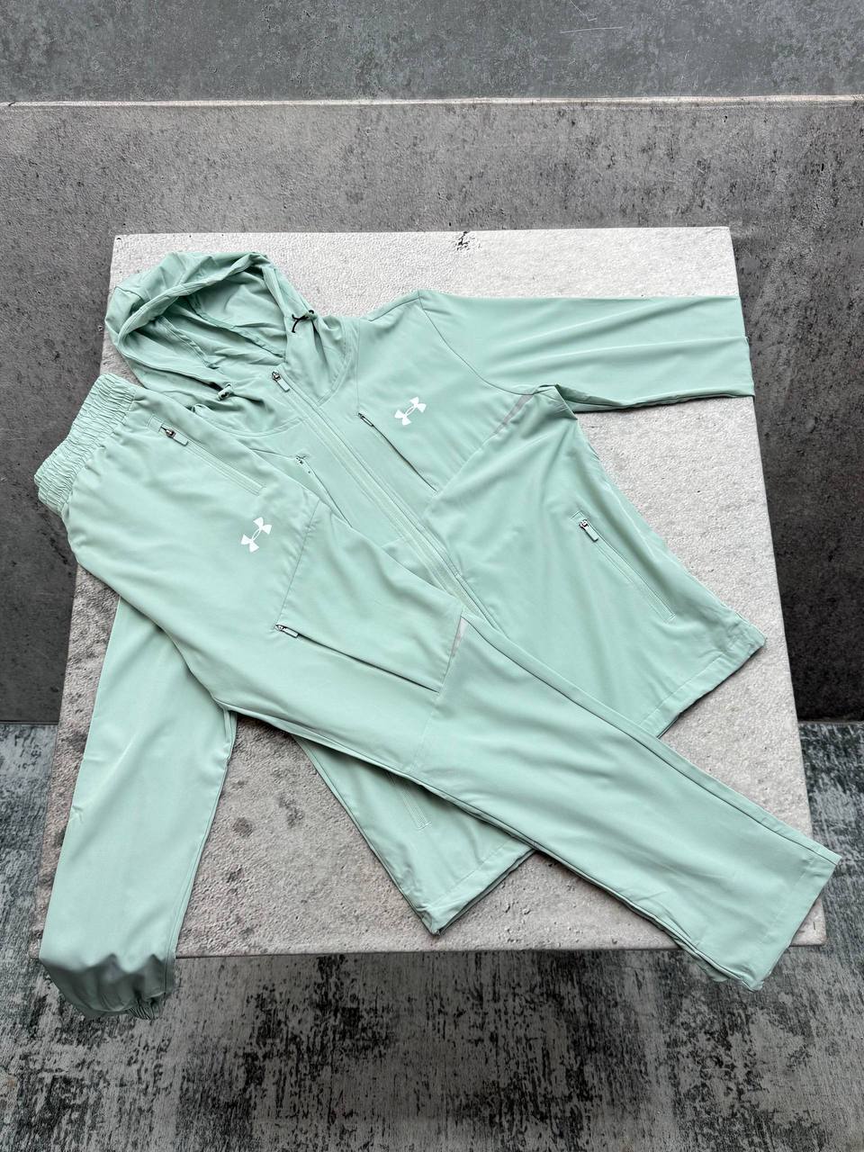 Under Armour Tracksuit